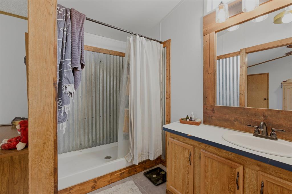 506 E Van Buren Street