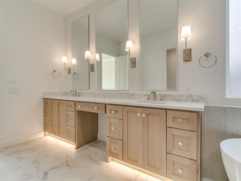 6100 NW 147TH Terrace