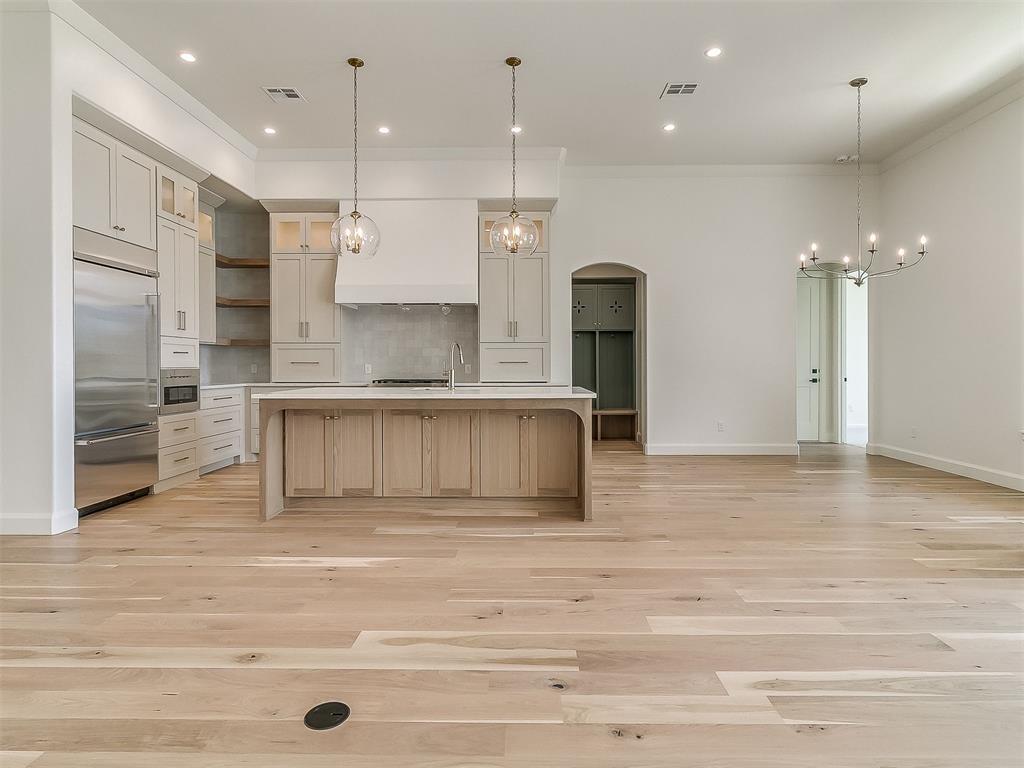 6100 NW 147TH Terrace