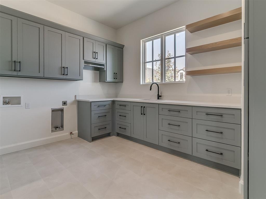 6100 NW 147TH Terrace