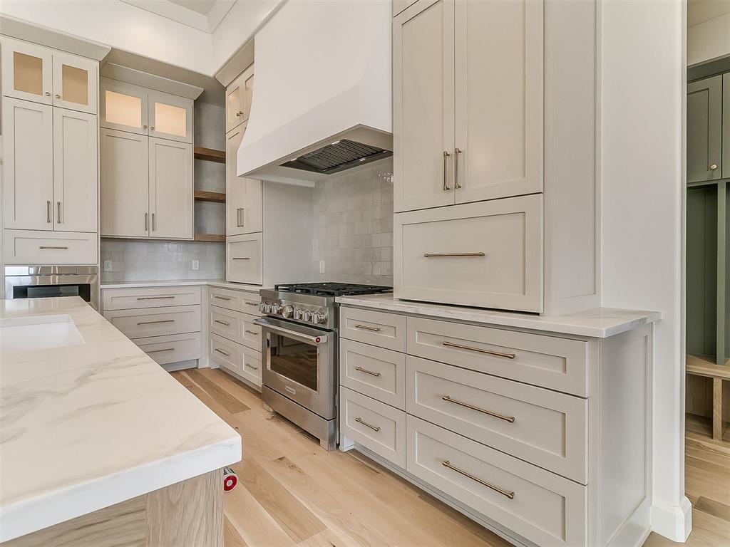 6100 NW 147TH Terrace