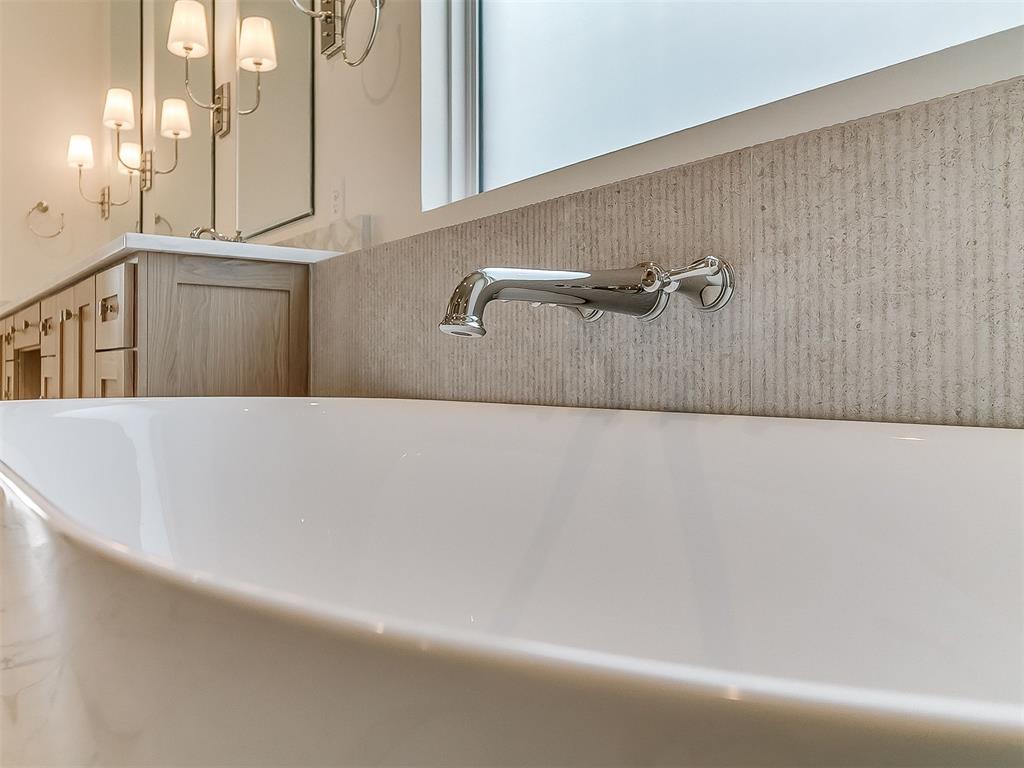 6100 NW 147TH Terrace