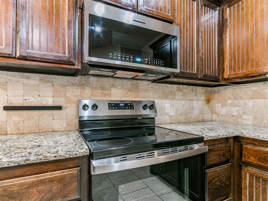 1595 Red River Circle