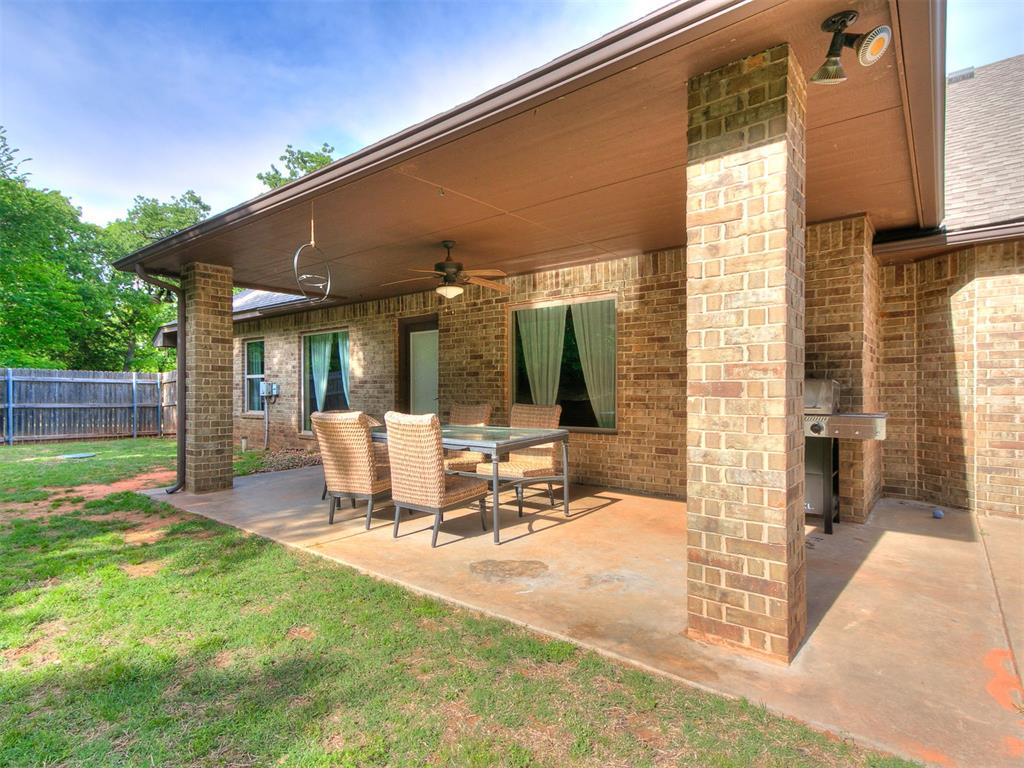 1595 Red River Circle