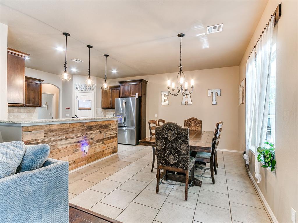 1595 Red River Circle