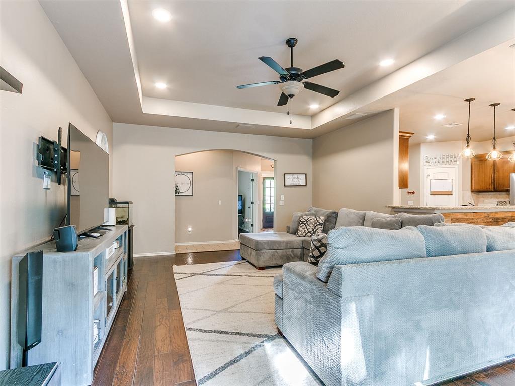 1595 Red River Circle