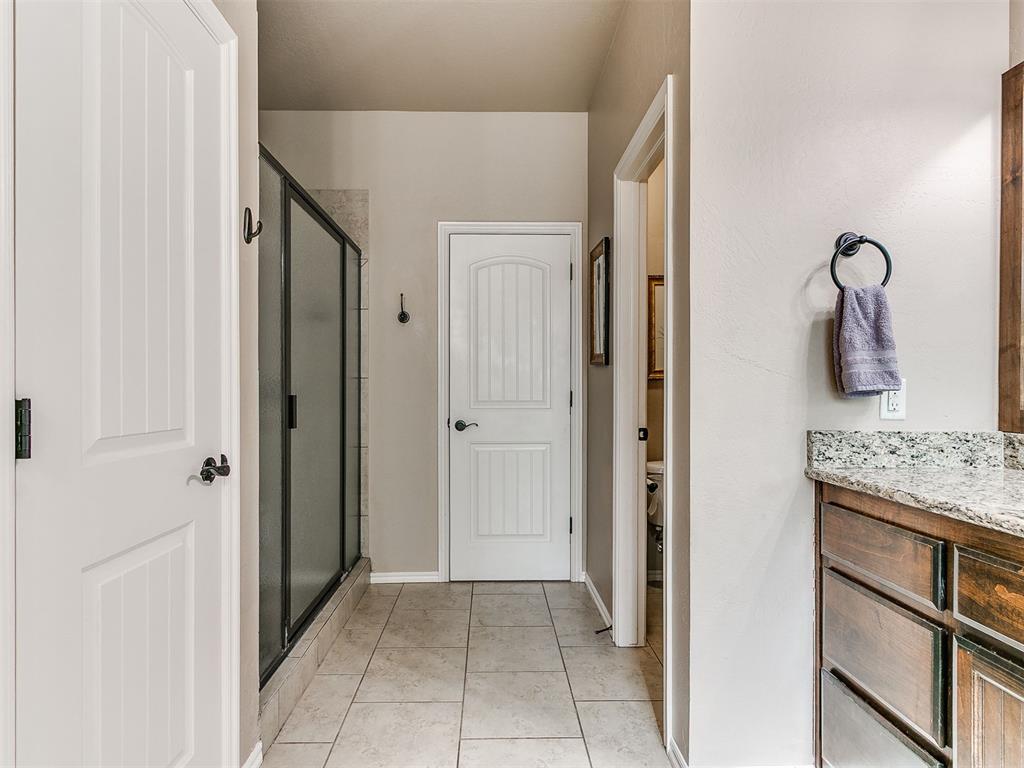 1595 Red River Circle