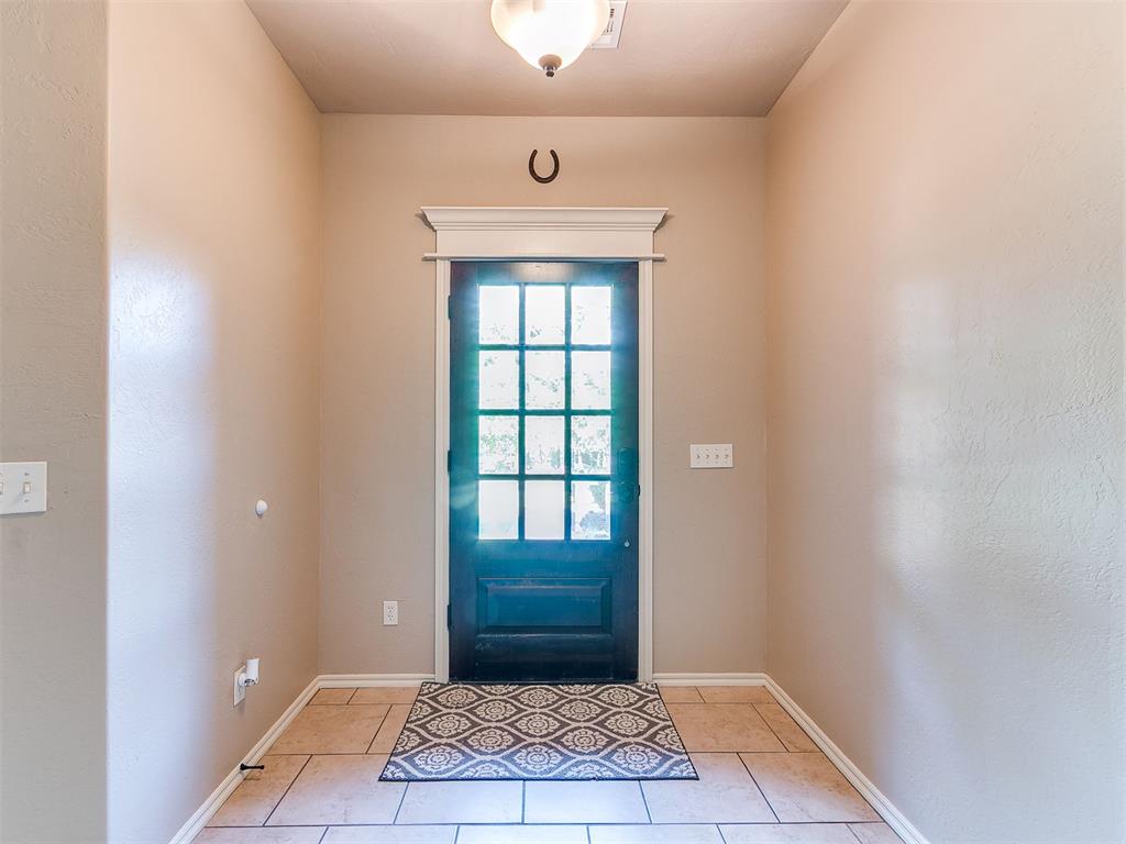 1595 Red River Circle