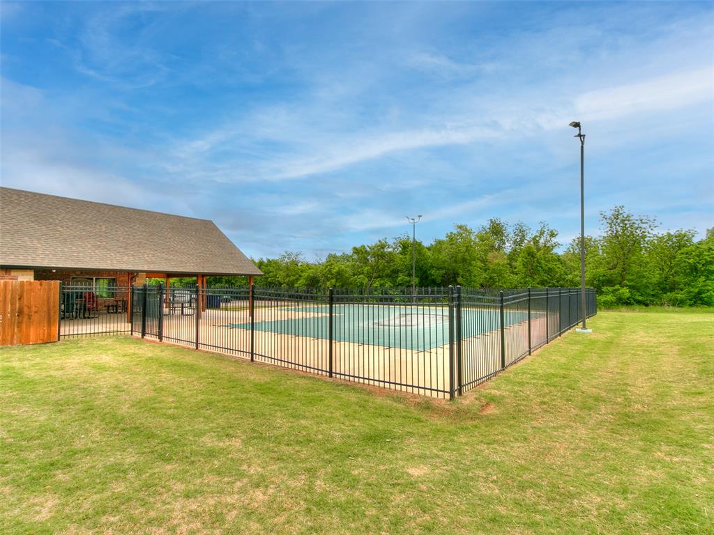 13808 Village Cove