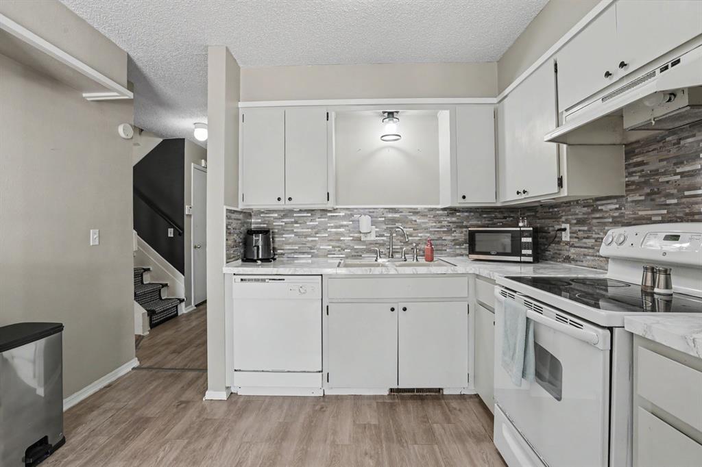 9828 Hefner Village Place