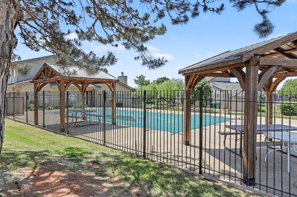 9828 Hefner Village Place