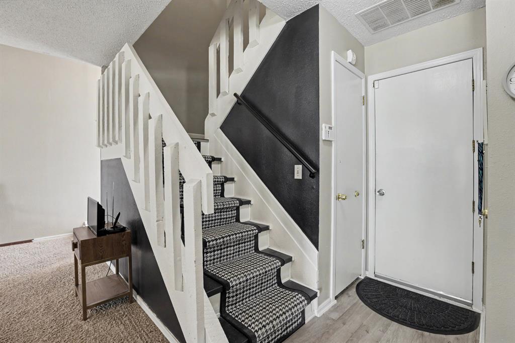 9828 Hefner Village Place