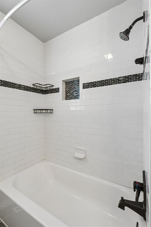 5005 NW 62nd Terrace