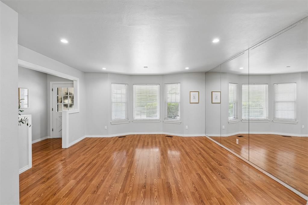 5005 NW 62nd Terrace