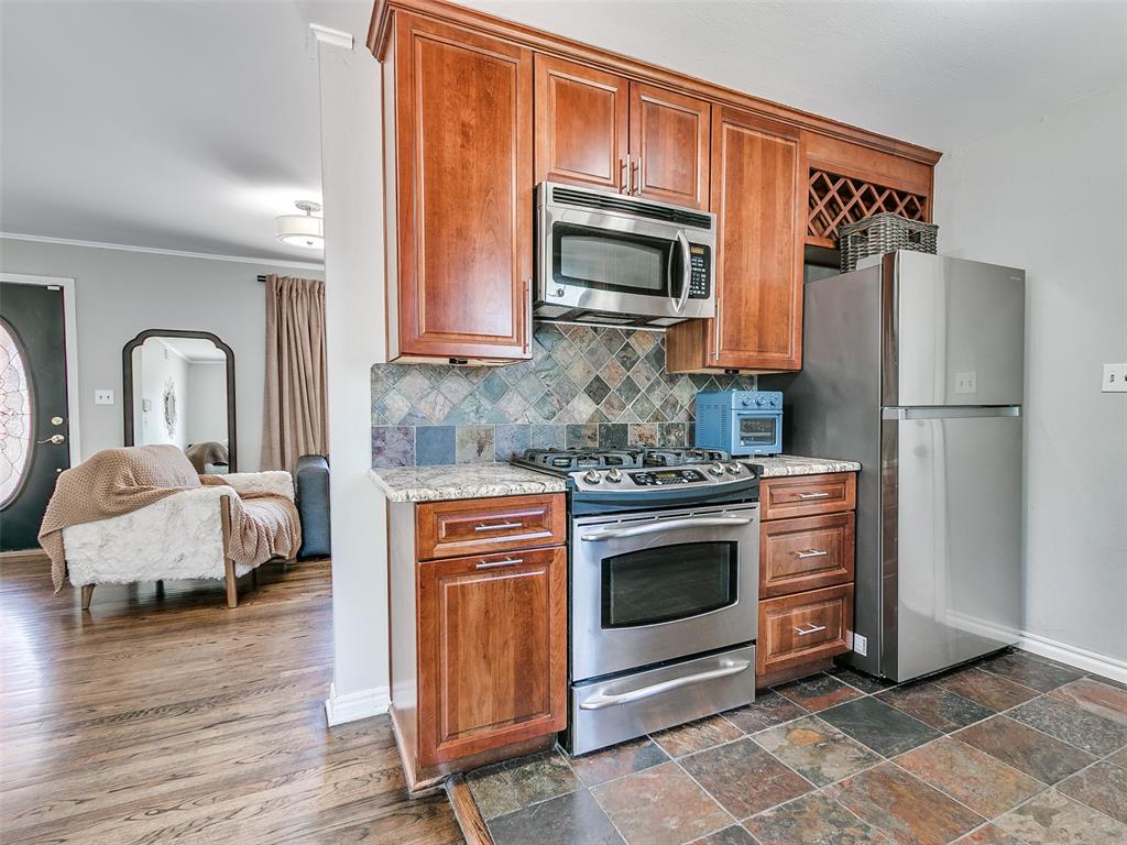 2821 NW 67th Street