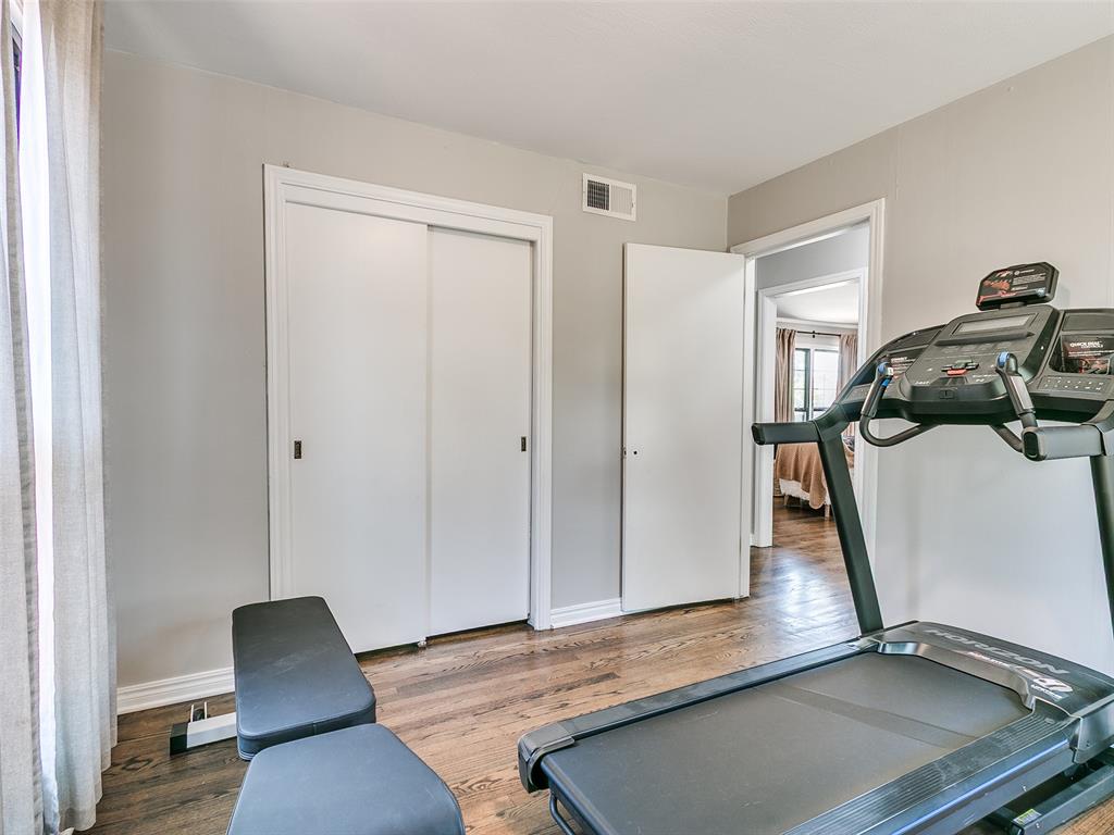 2821 NW 67th Street