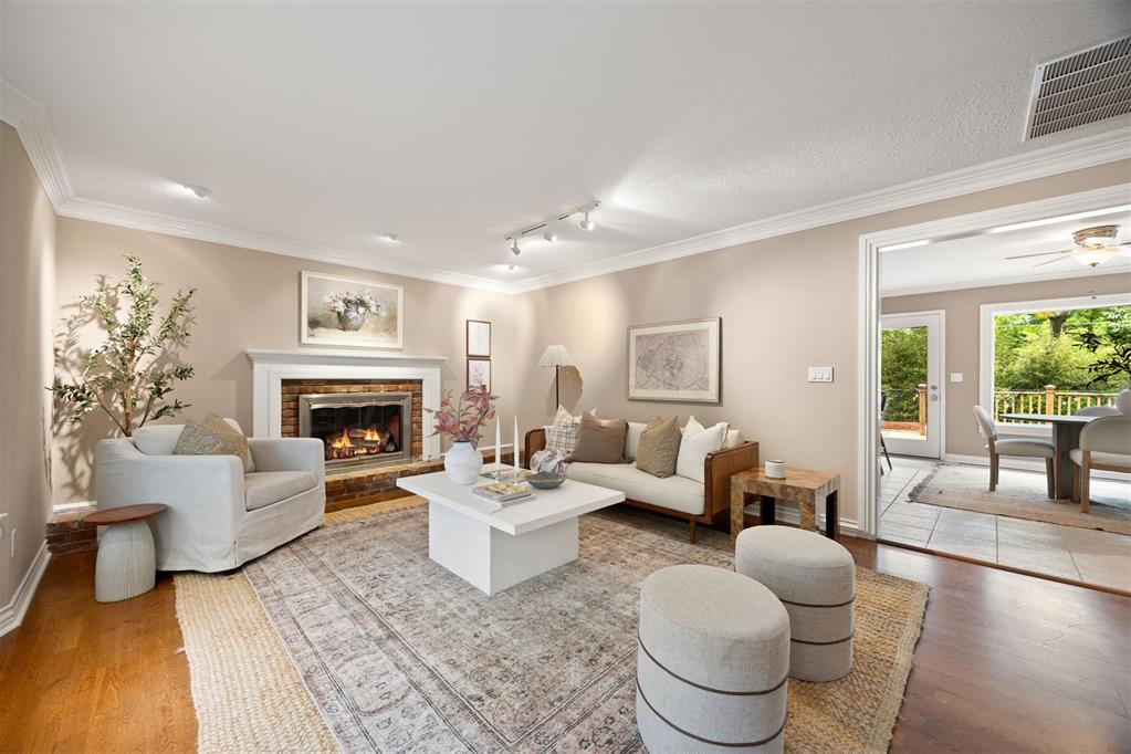 2219 S Dawn Marie Drive