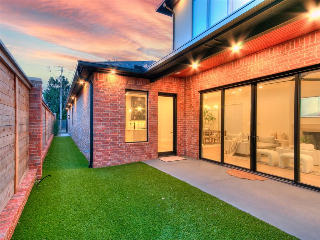 1129 NW 42nd Street