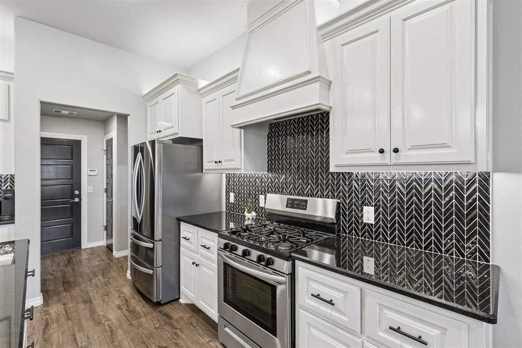 7932 Mimosa Drive