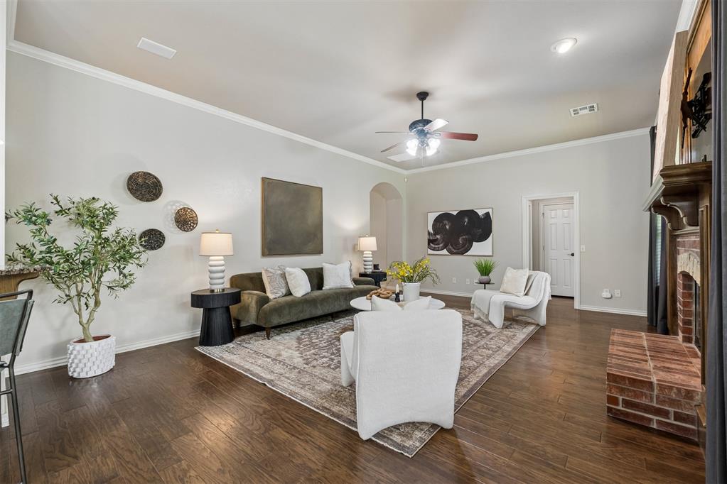 608 Ash Grove Circle