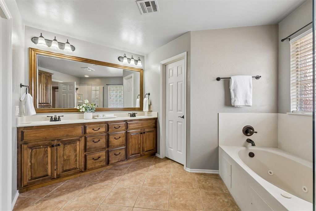 608 Ash Grove Circle
