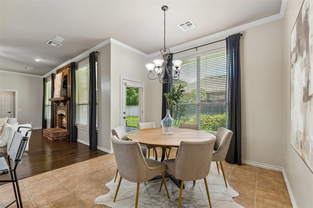 608 Ash Grove Circle