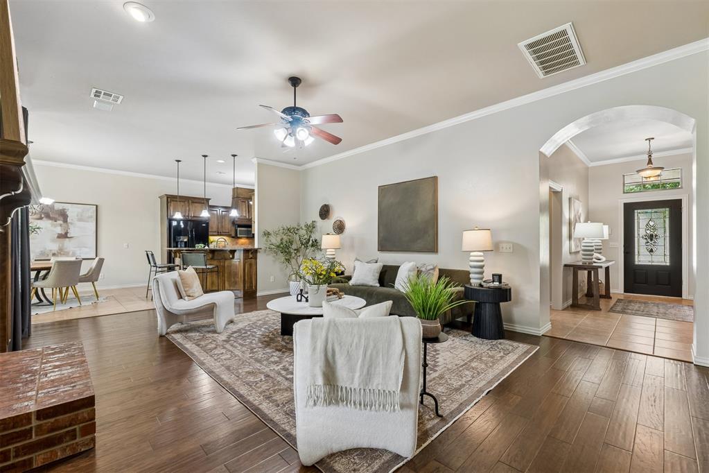 608 Ash Grove Circle