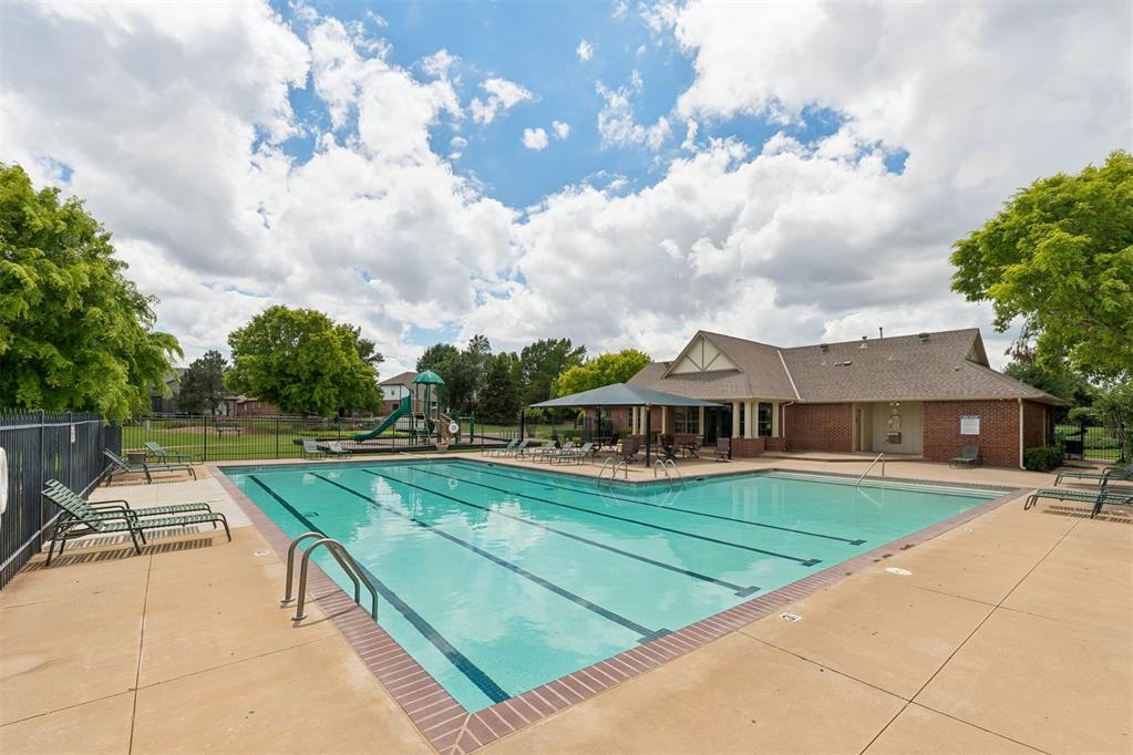 608 Ash Grove Circle