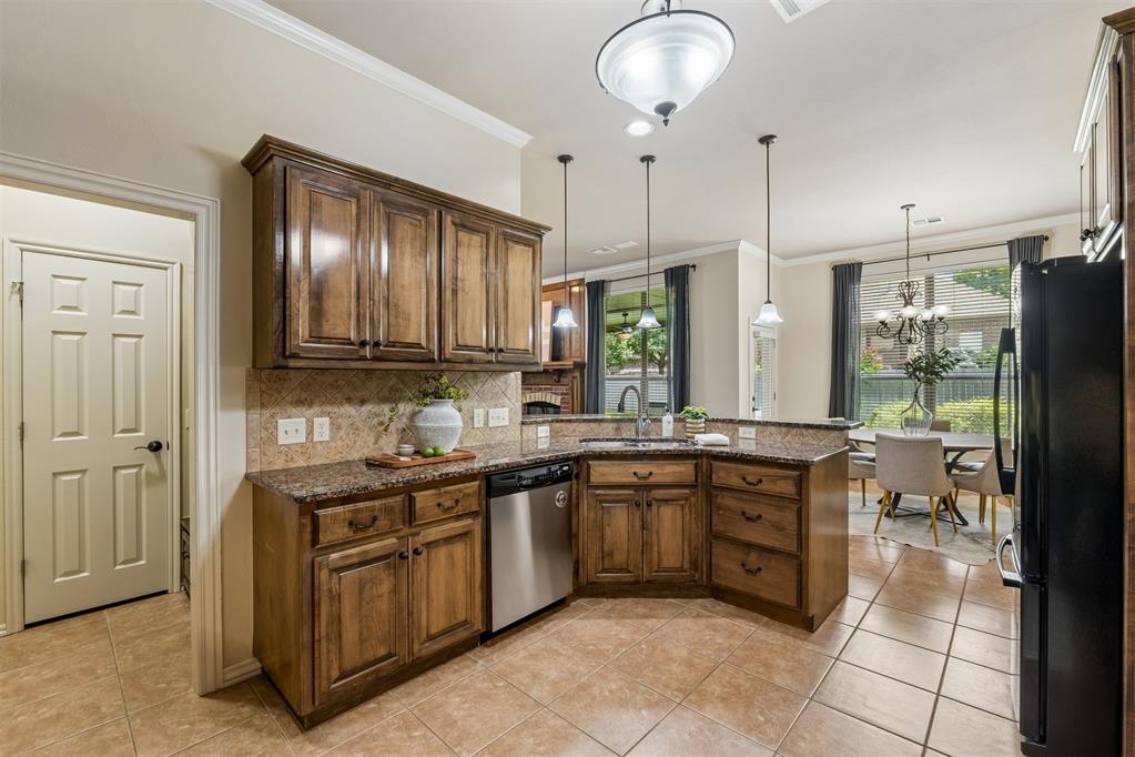 608 Ash Grove Circle