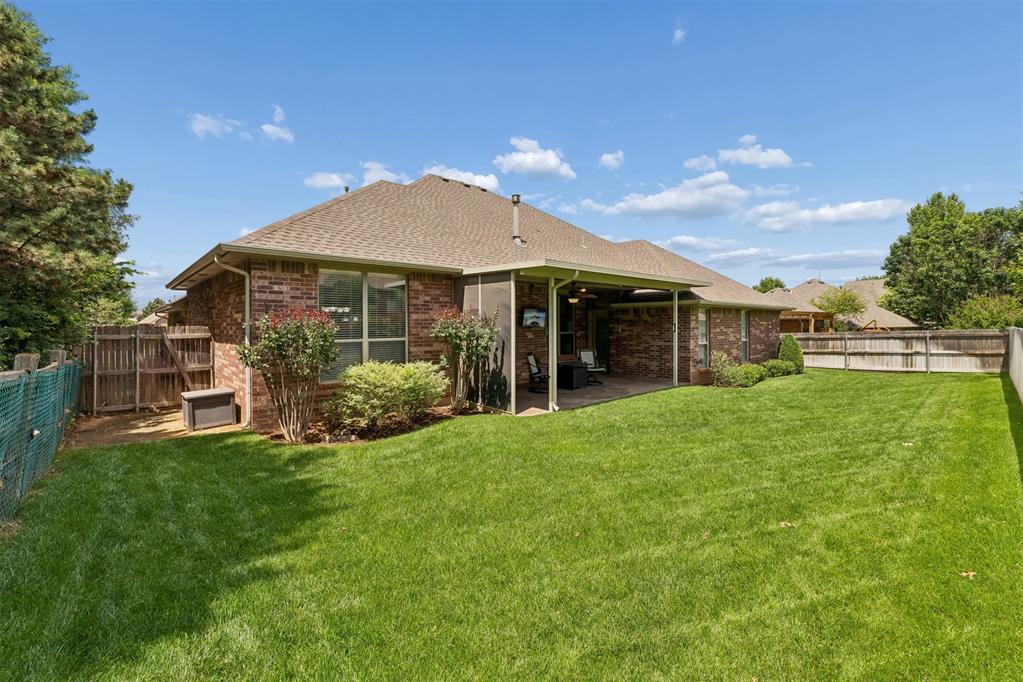 608 Ash Grove Circle