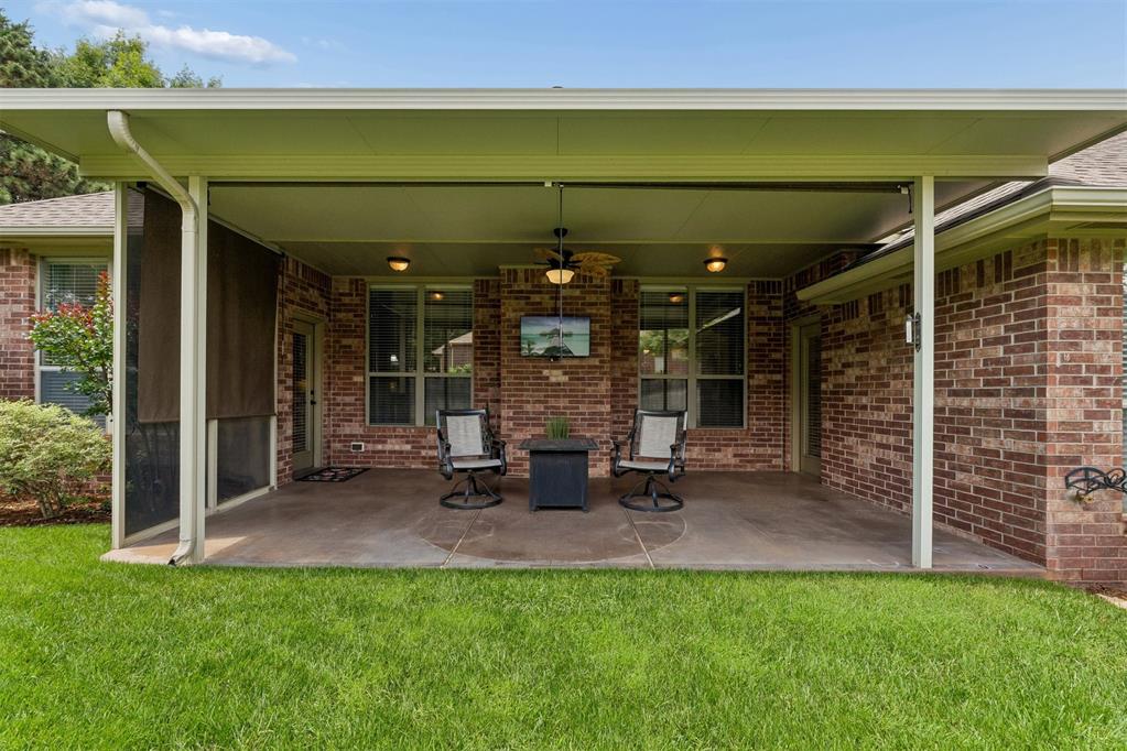 608 Ash Grove Circle