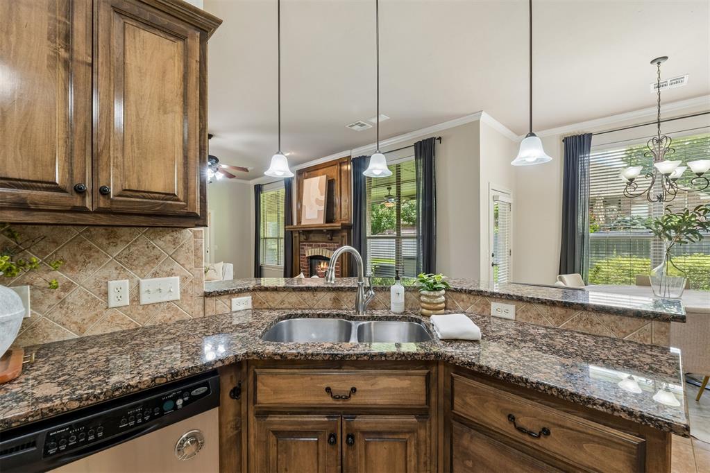 608 Ash Grove Circle