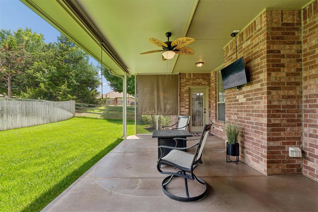 608 Ash Grove Circle
