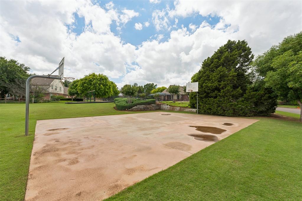 608 Ash Grove Circle