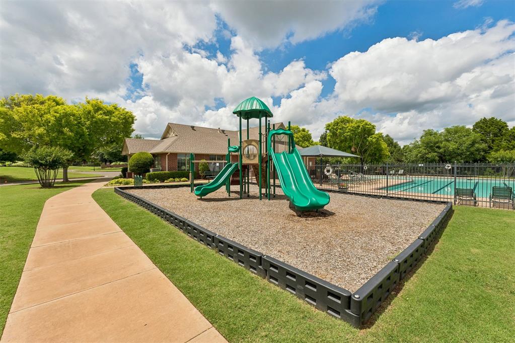 608 Ash Grove Circle