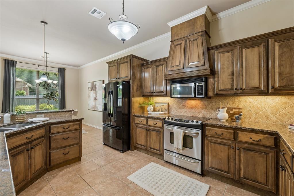 608 Ash Grove Circle