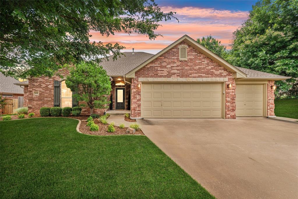 608 Ash Grove Circle