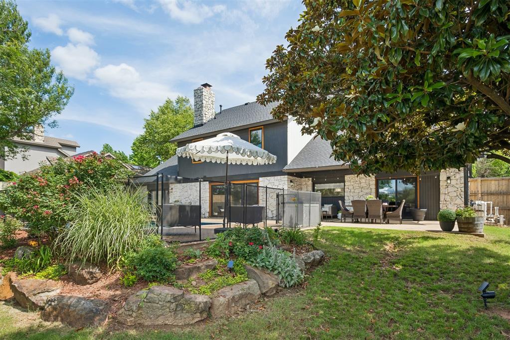 1011 Irvine Terrace