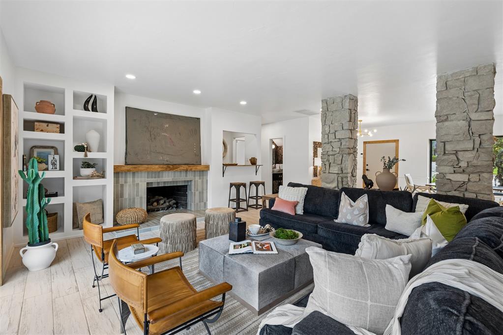 1011 Irvine Terrace
