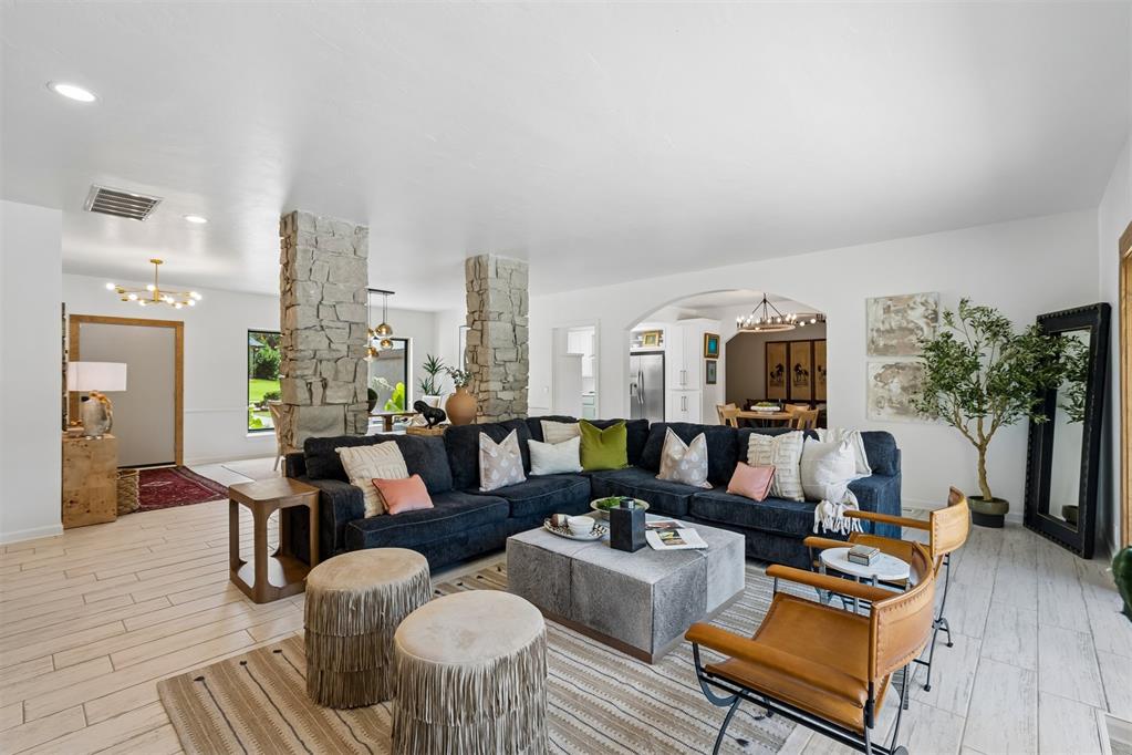 1011 Irvine Terrace