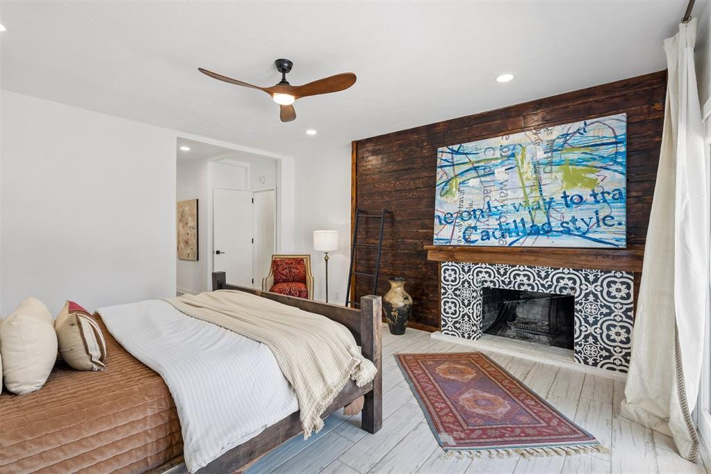 1011 Irvine Terrace