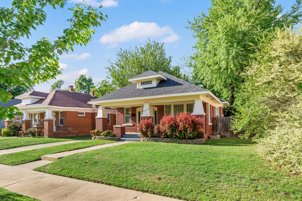 111 NW 25th Street