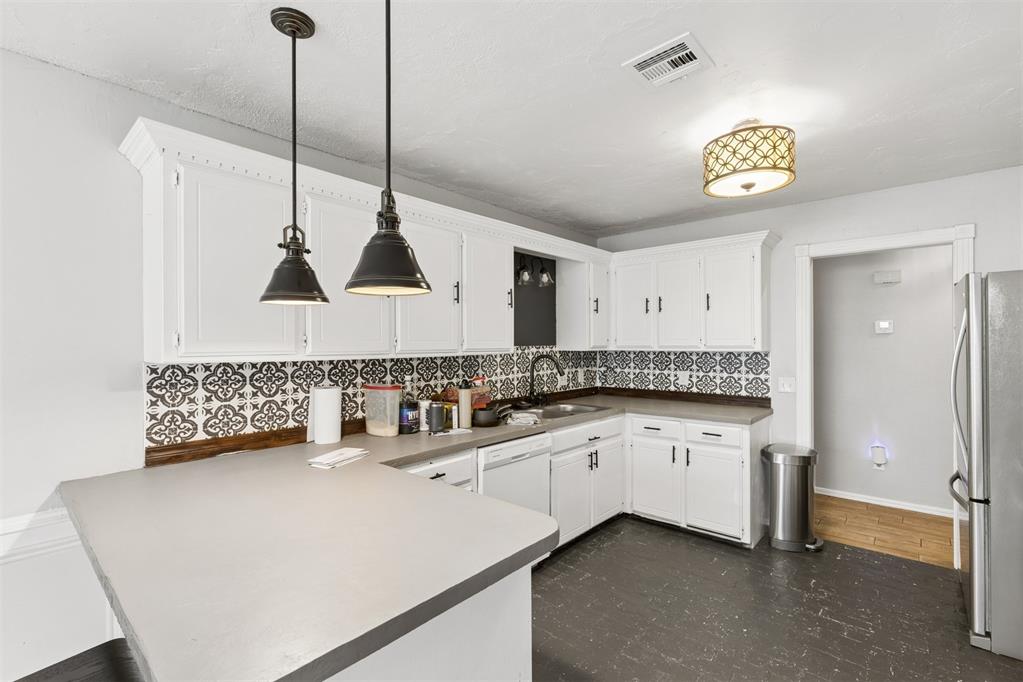 11313 E Cimarron Drive