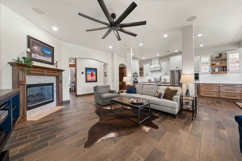 3200 Drake Crest Drive