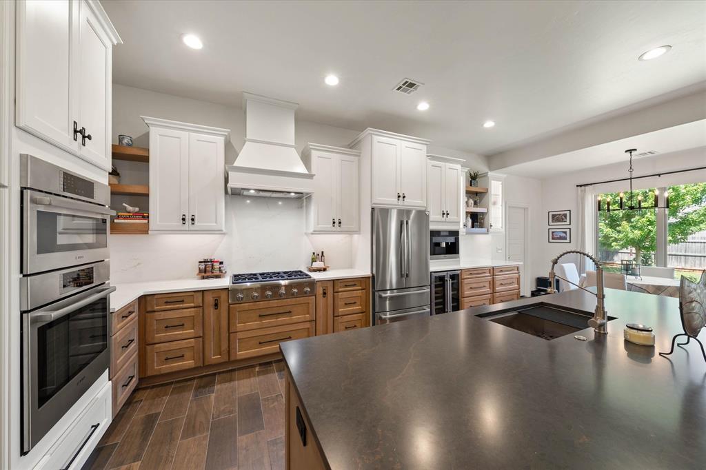 3200 Drake Crest Drive