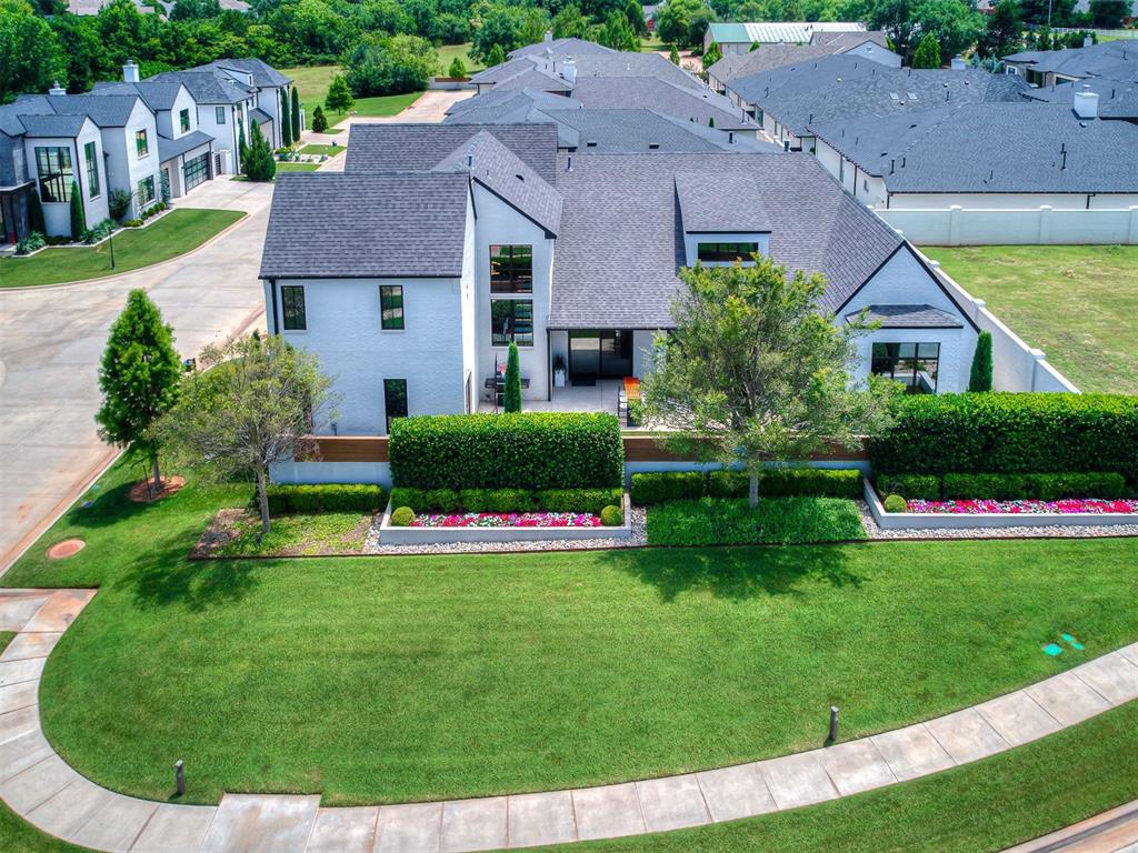 15617 Woodleaf Lane
