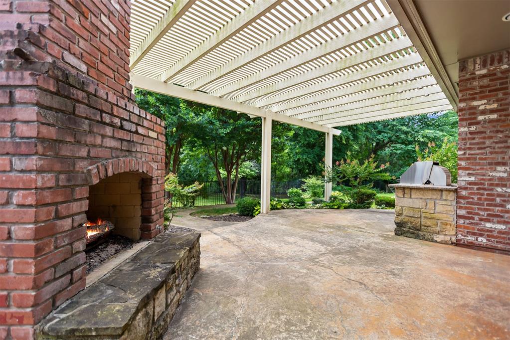 3824 Villas Creek Court