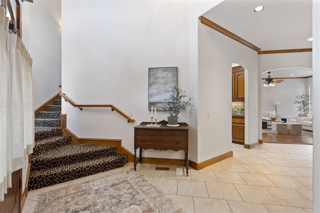 3824 Villas Creek Court