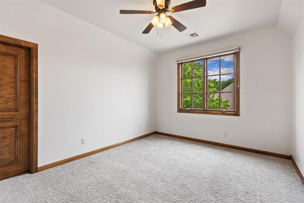 3824 Villas Creek Court