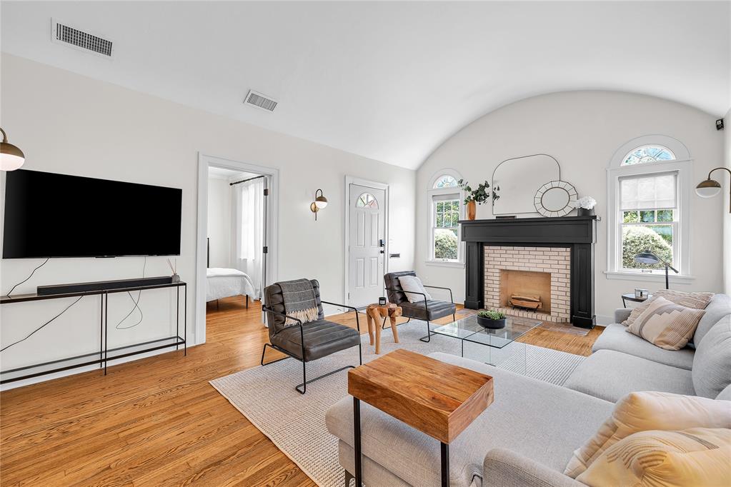 917 NE 18th Street